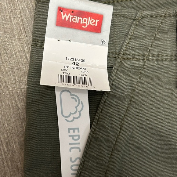 Men's Wrangler 42 XL Shorts Olive Green Cargo Utility Carpenter Stretch Relaxed - Picture 6 of 9